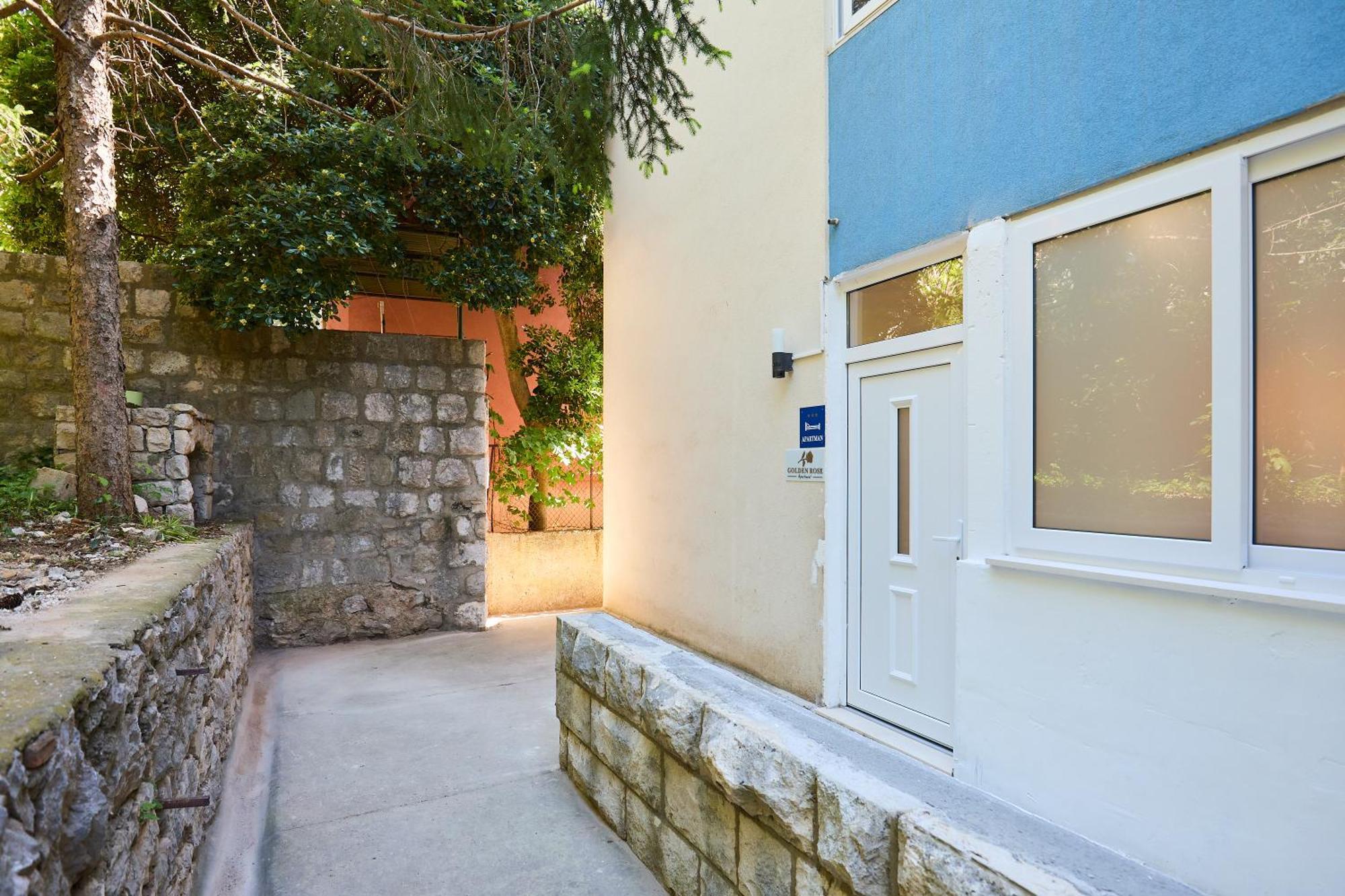 Golden Rose - Walking Distance 1 Km From Old Town Appartement Dubrovnik Buitenkant foto