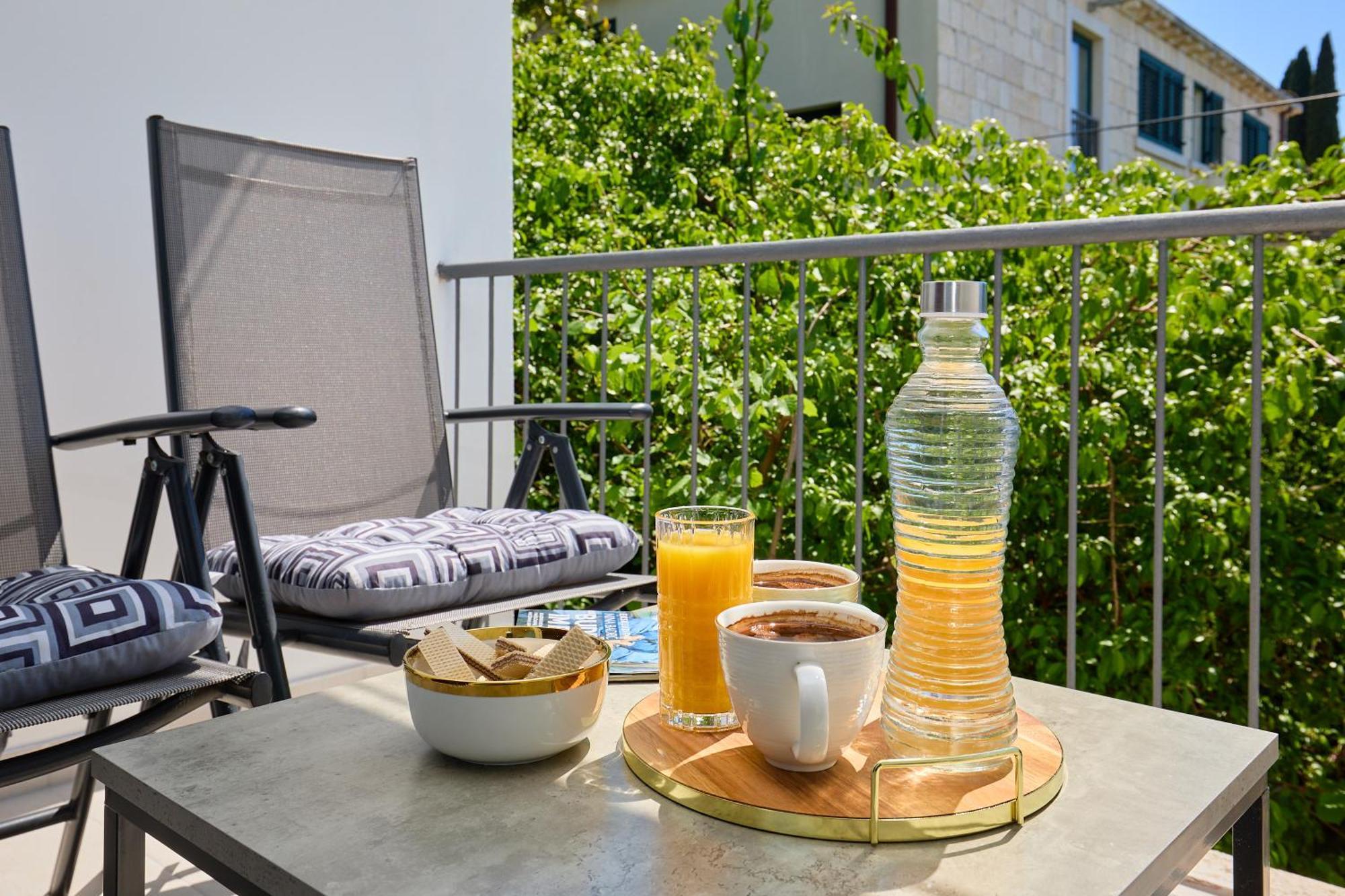 Golden Rose - Walking Distance 1 Km From Old Town Appartement Dubrovnik Buitenkant foto